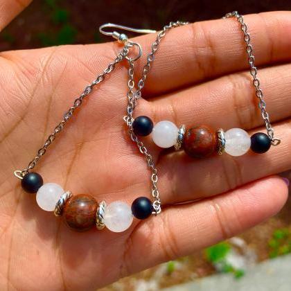 Red Speckled Jasper, White Agate, And Onxy Chain..
